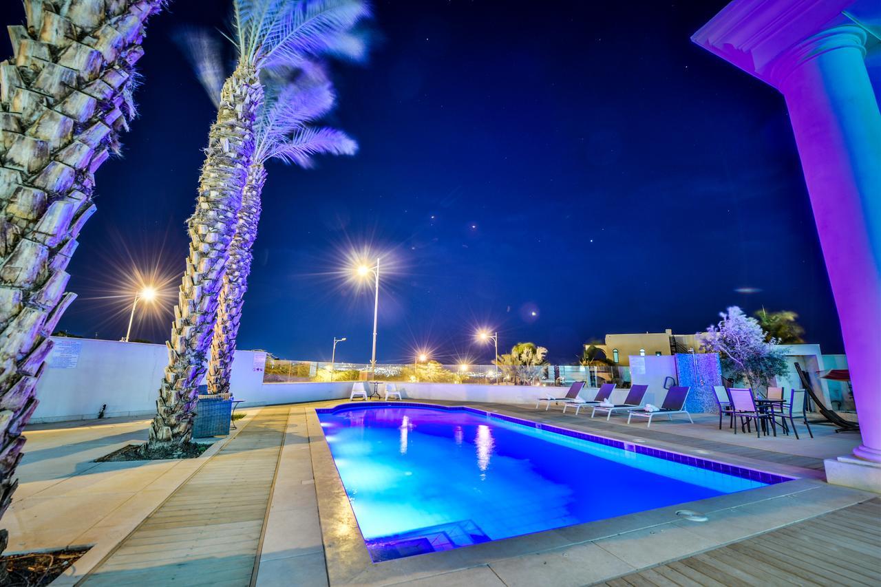 C * Eilat