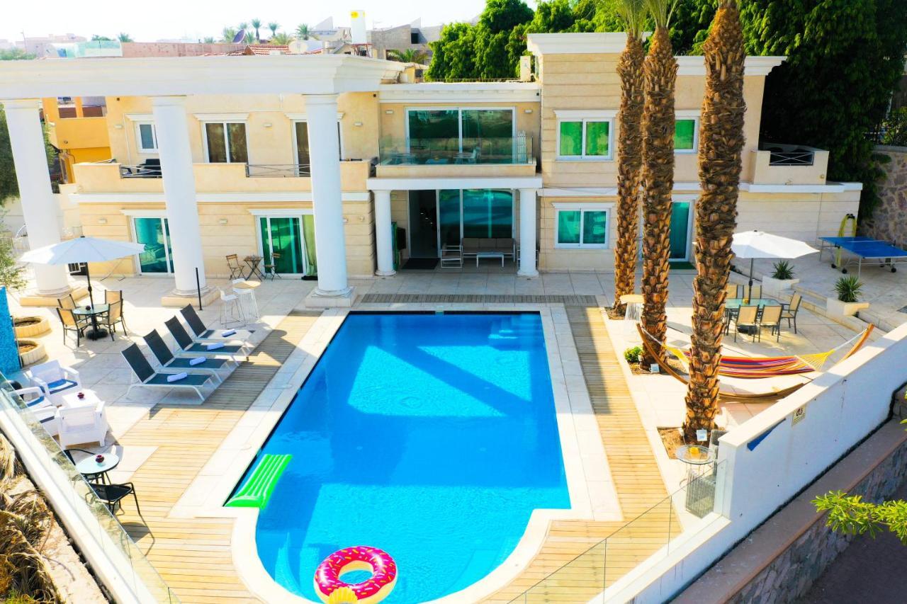 Guest house C *
